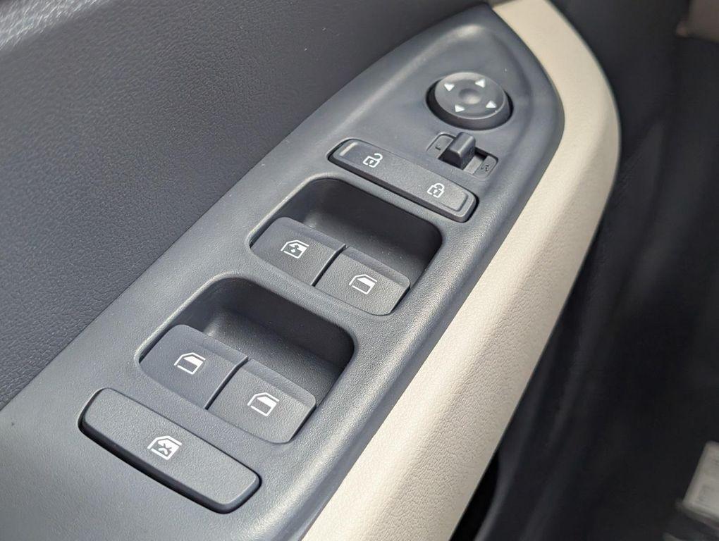 new 2025 Hyundai Venue car, priced at $23,406