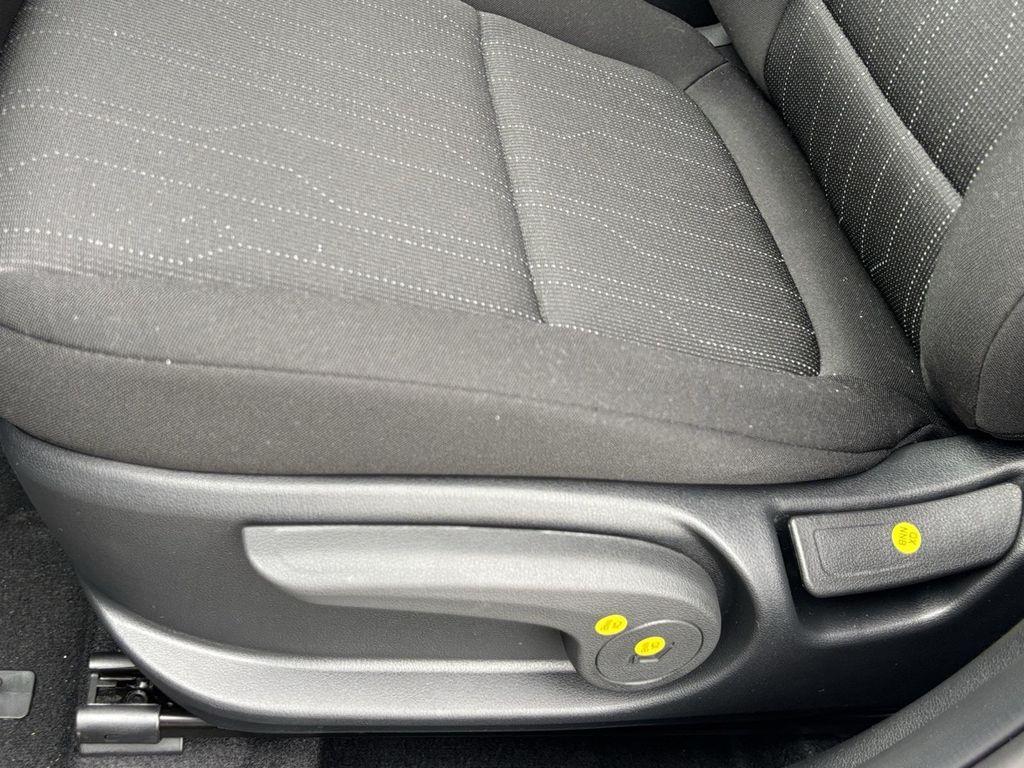 new 2025 Hyundai Venue car, priced at $21,383