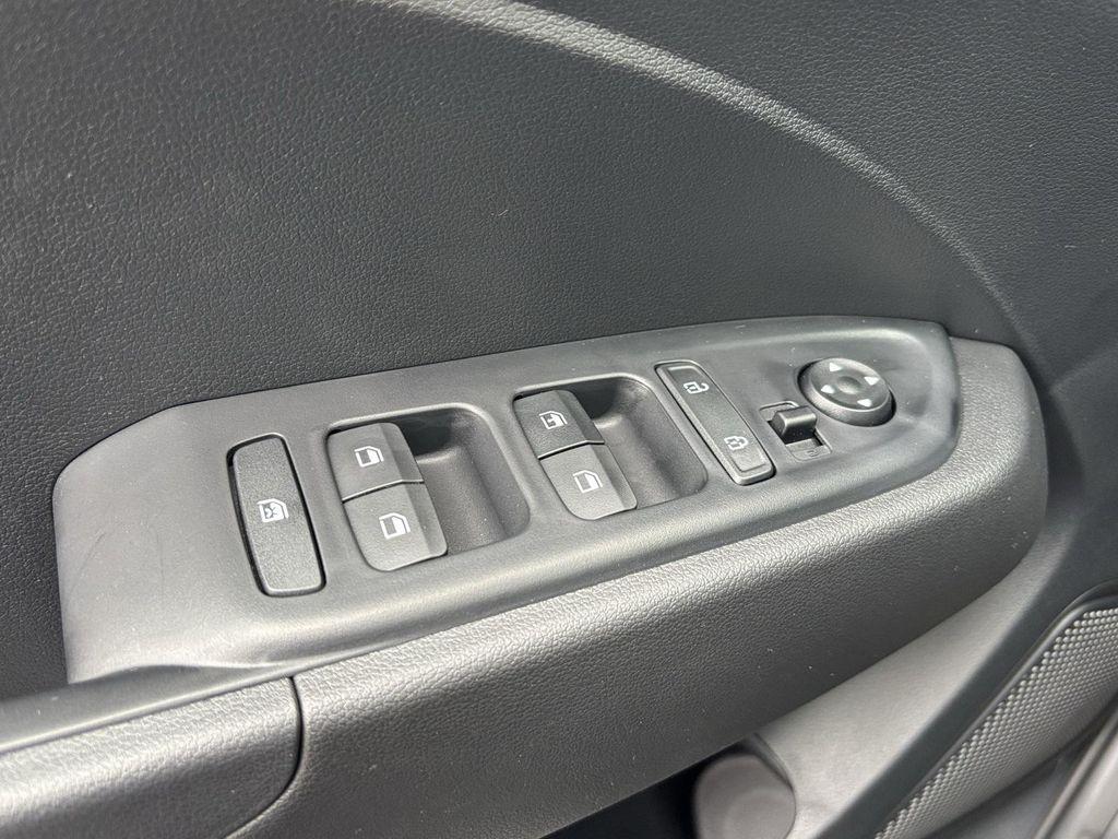 new 2025 Hyundai Venue car, priced at $21,383