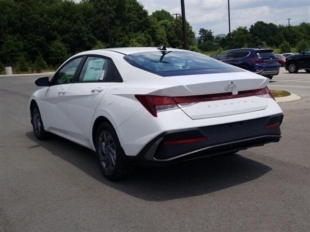 new 2024 Hyundai Elantra car, priced at $22,235