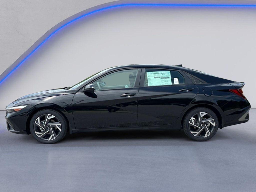 new 2025 Hyundai Elantra car, priced at $22,567