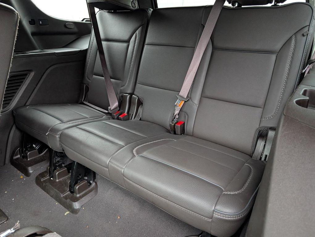 used 2023 GMC Yukon car, priced at $58,943