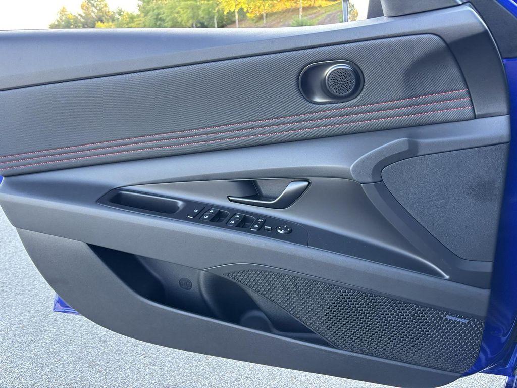 new 2025 Hyundai Elantra car, priced at $28,067