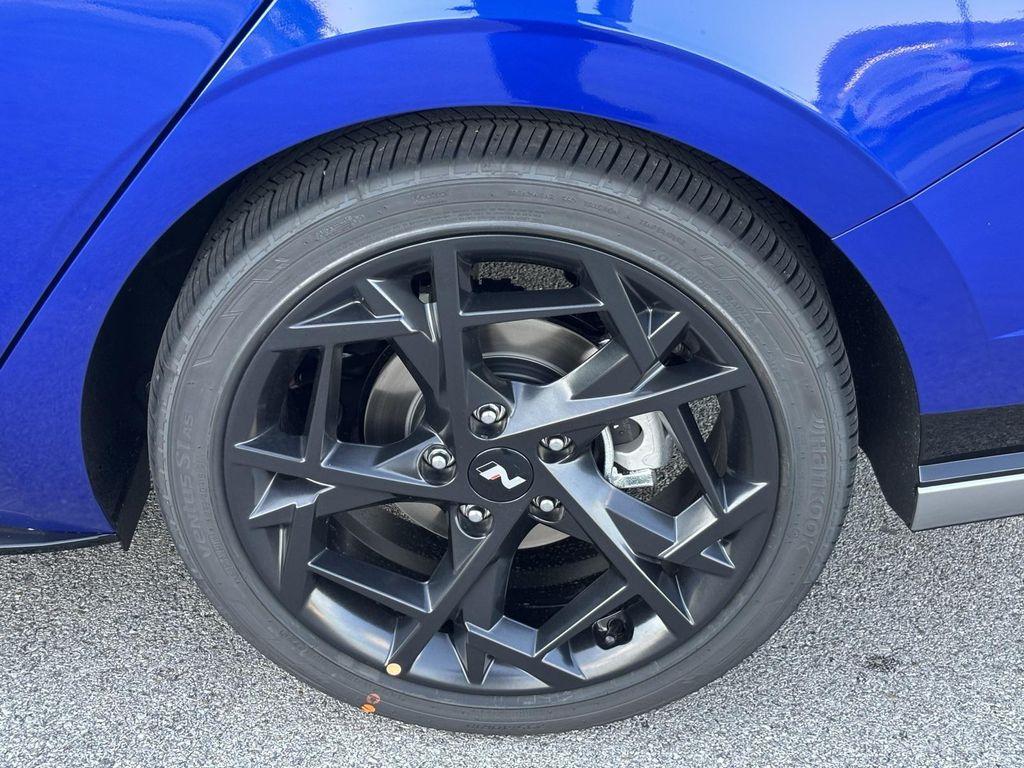 new 2025 Hyundai Elantra car, priced at $28,067