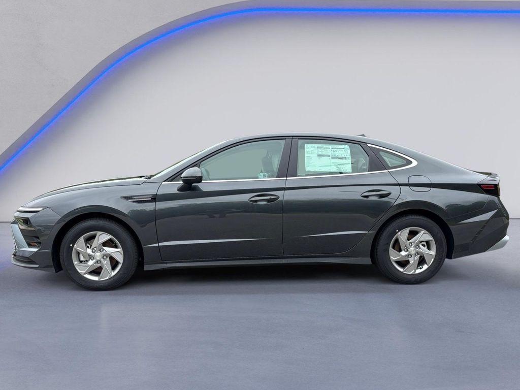 new 2025 Hyundai Sonata car, priced at $25,757