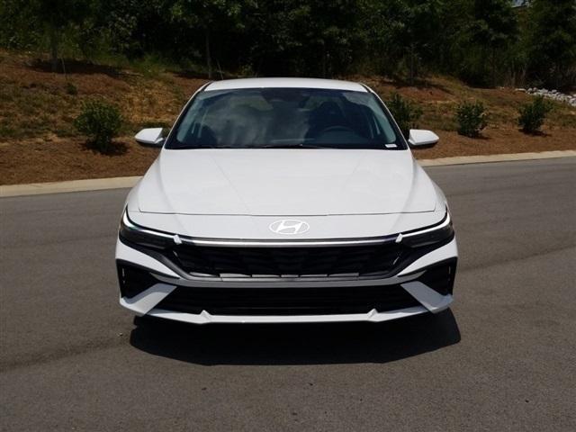 new 2024 Hyundai Elantra car, priced at $22,235