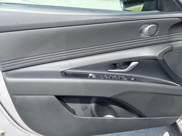 new 2025 Hyundai Elantra car, priced at $26,152