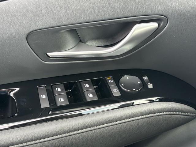 new 2025 Hyundai TUCSON Hybrid car, priced at $41,500