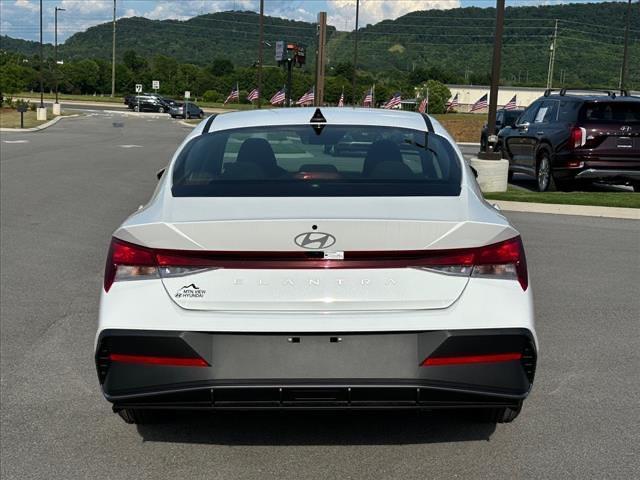 new 2024 Hyundai Elantra car, priced at $22,235