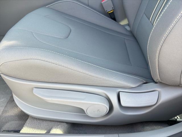 new 2025 Hyundai Elantra car, priced at $22,911