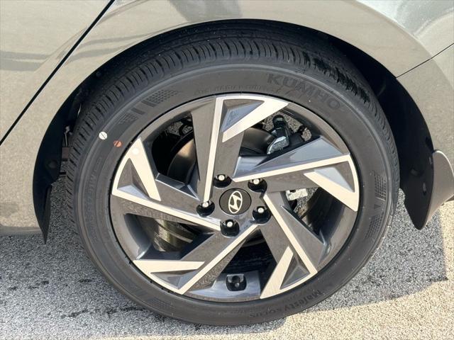 new 2025 Hyundai Elantra car, priced at $22,911