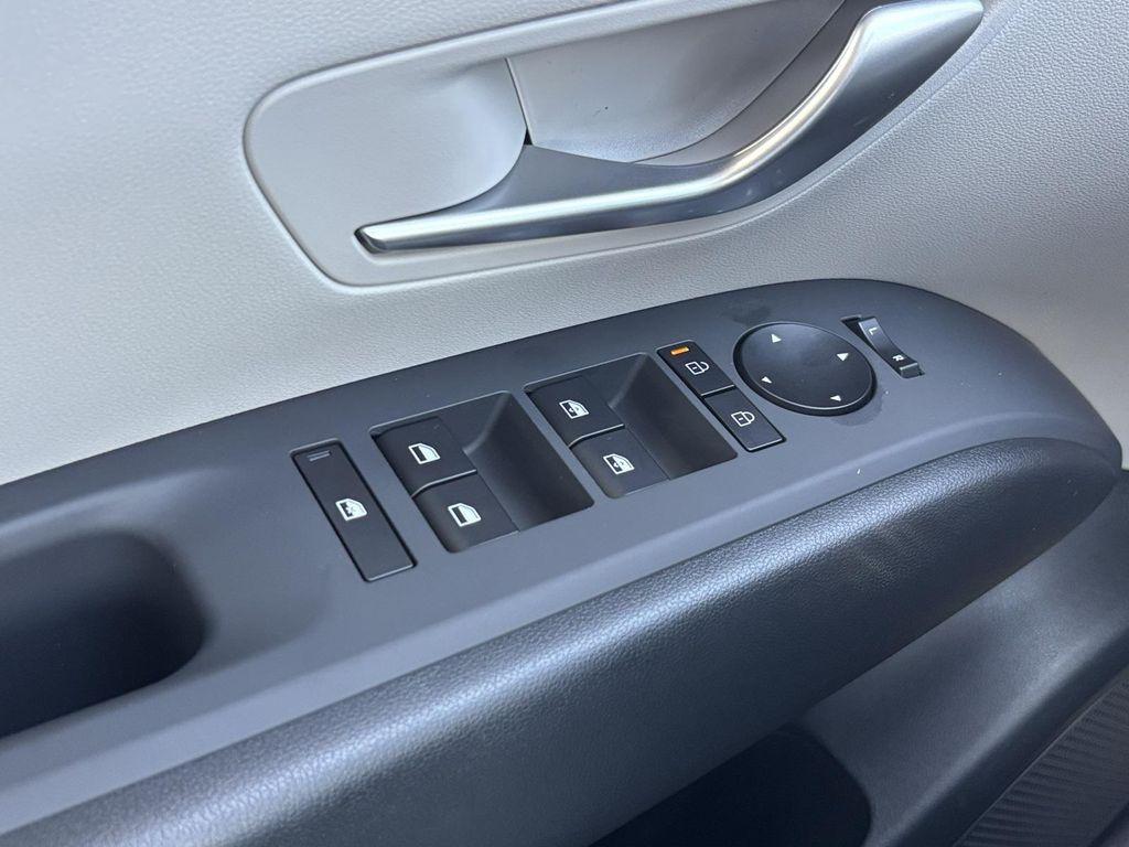 new 2025 Hyundai TUCSON Hybrid car, priced at $36,081