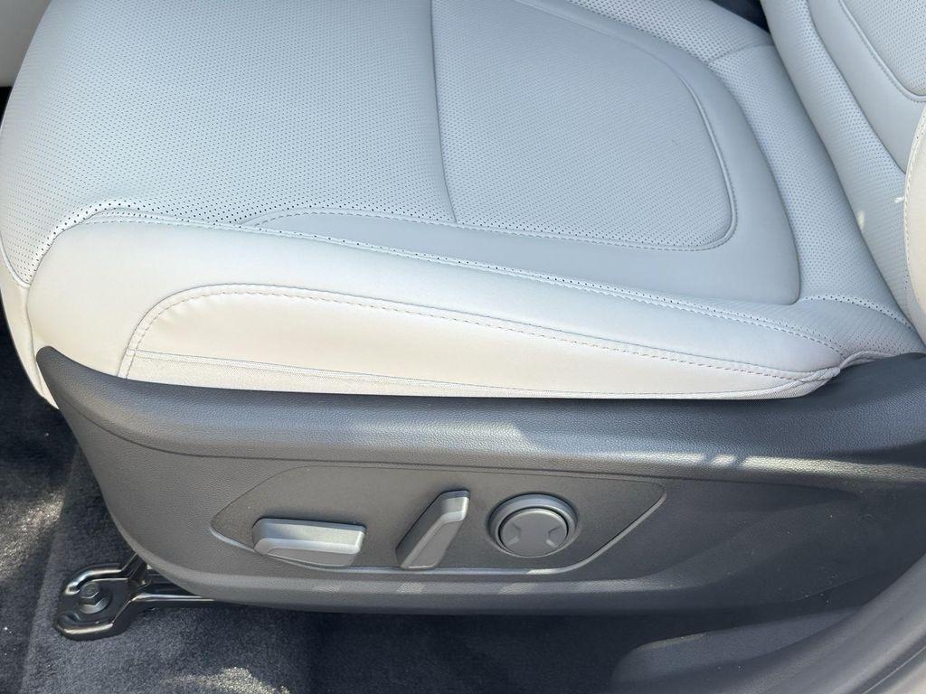 new 2025 Hyundai TUCSON Hybrid car, priced at $36,081