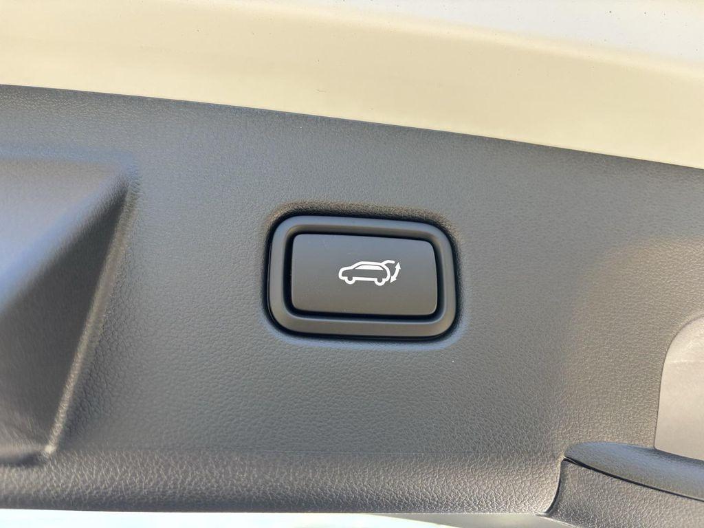 new 2025 Hyundai TUCSON Hybrid car, priced at $36,081