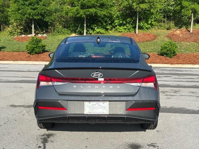 new 2025 Hyundai Elantra car, priced at $22,960