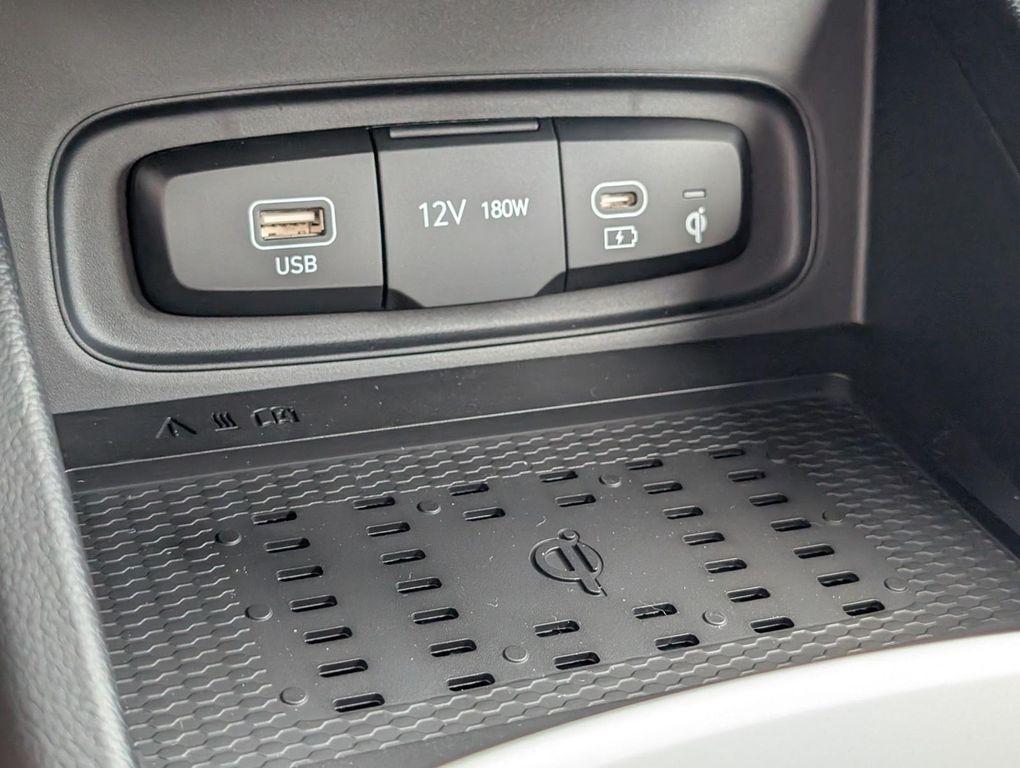 new 2025 Hyundai Venue car, priced at $24,473