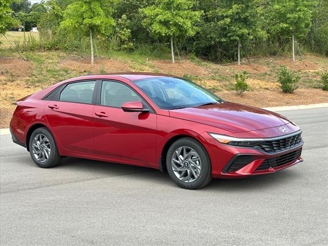 new 2024 Hyundai Elantra car, priced at $22,270