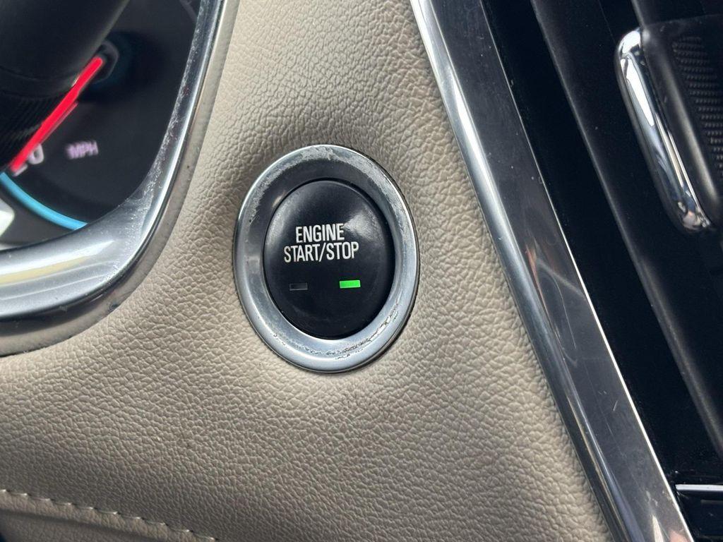 used 2022 Chevrolet Traverse car, priced at $22,413