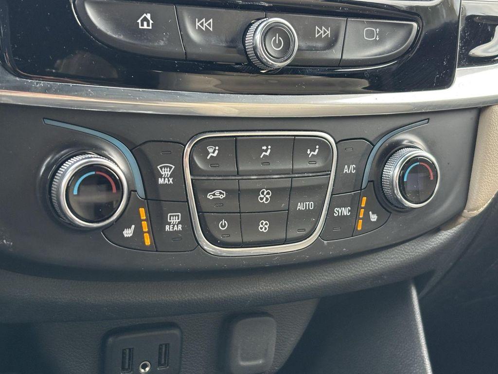 used 2022 Chevrolet Traverse car, priced at $22,413