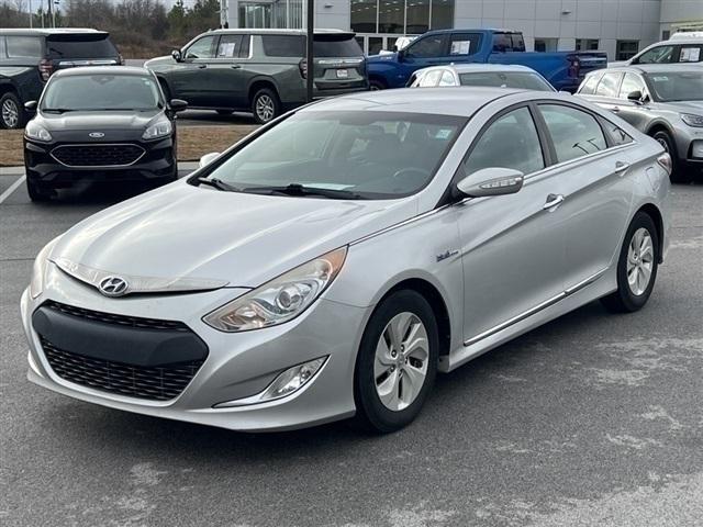 used 2013 Hyundai Sonata Hybrid car, priced at $6,433