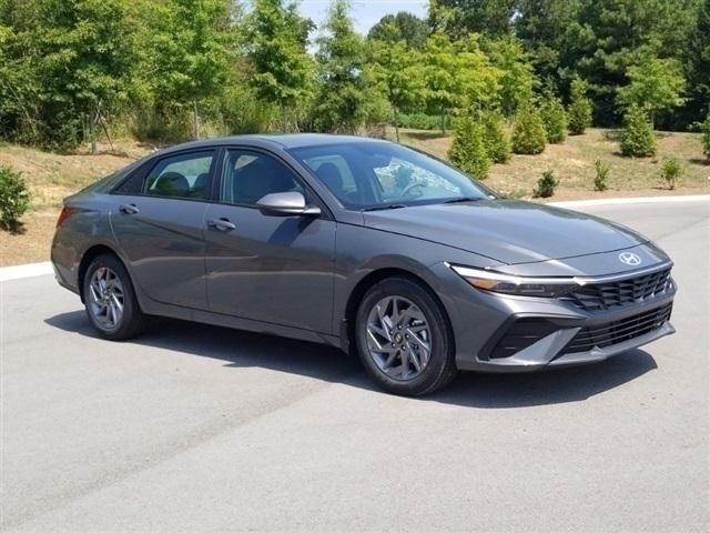 new 2024 Hyundai Elantra car, priced at $21,765