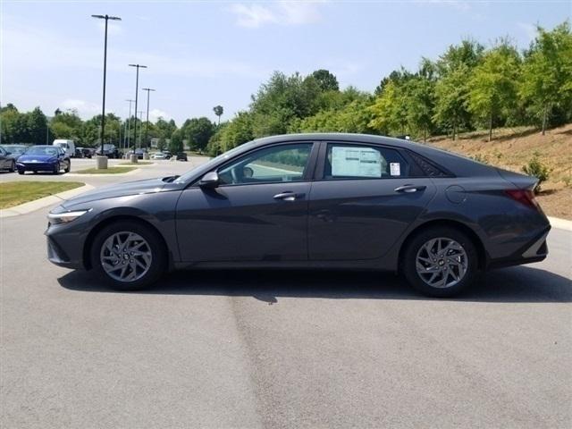 new 2024 Hyundai Elantra car, priced at $21,765