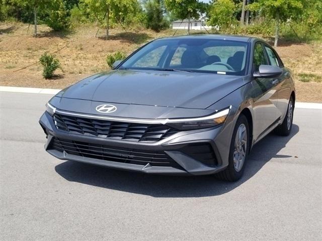 new 2024 Hyundai Elantra car, priced at $21,765