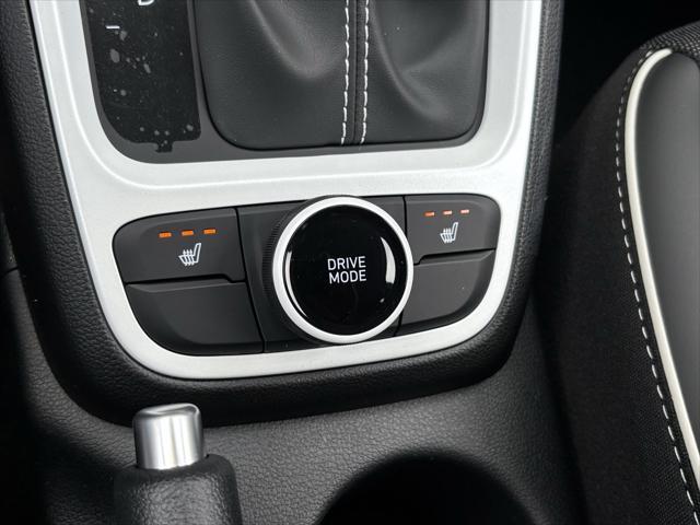 new 2025 Hyundai Venue car, priced at $24,383
