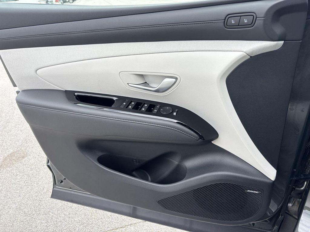 new 2025 Hyundai TUCSON Hybrid car, priced at $39,862