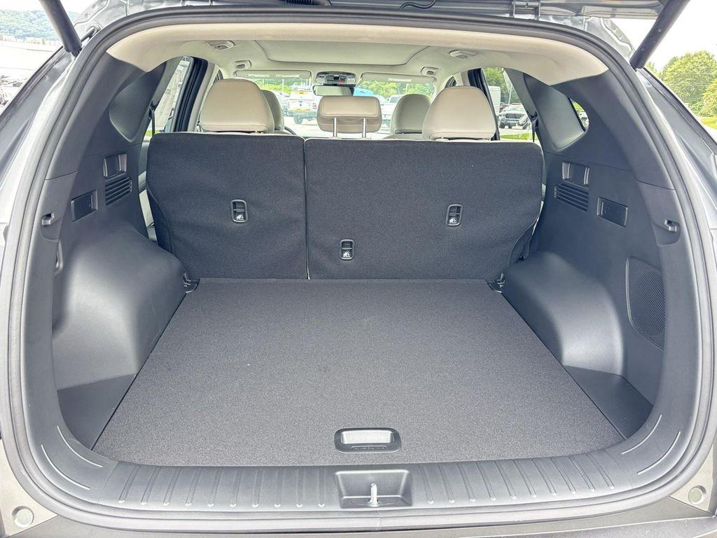 new 2025 Hyundai TUCSON Hybrid car, priced at $39,862