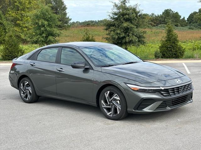 new 2025 Hyundai Elantra car, priced at $21,846