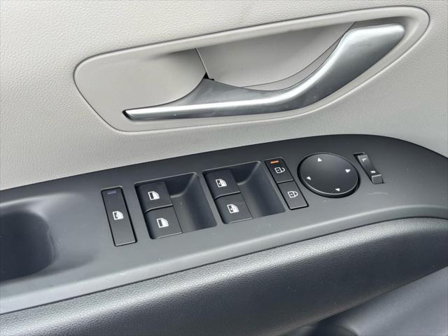 new 2025 Hyundai TUCSON Hybrid car, priced at $36,948