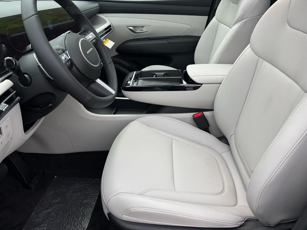 new 2025 Hyundai TUCSON Hybrid car, priced at $35,148