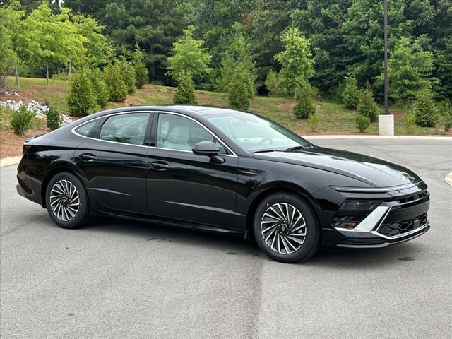 new 2024 Hyundai Sonata Hybrid car, priced at $33,890