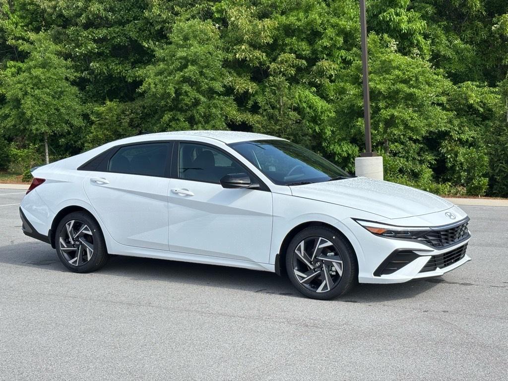 new 2025 Hyundai Elantra car, priced at $23,360
