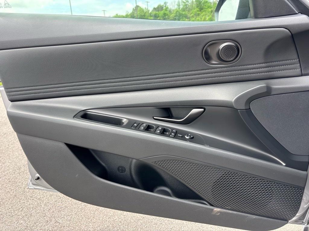 new 2025 Hyundai Elantra car, priced at $22,628