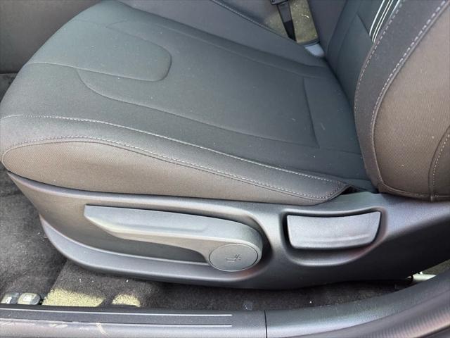 new 2025 Hyundai Elantra car, priced at $22,911