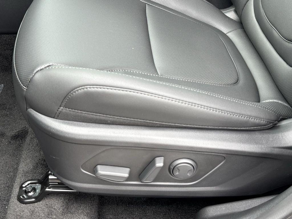new 2025 Hyundai TUCSON Hybrid car, priced at $35,545