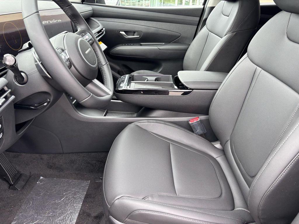 new 2025 Hyundai TUCSON Hybrid car, priced at $35,545