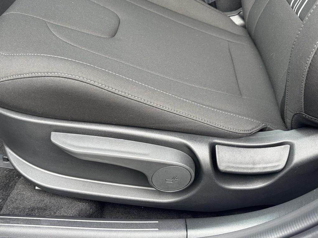 new 2025 Hyundai Elantra car, priced at $24,236