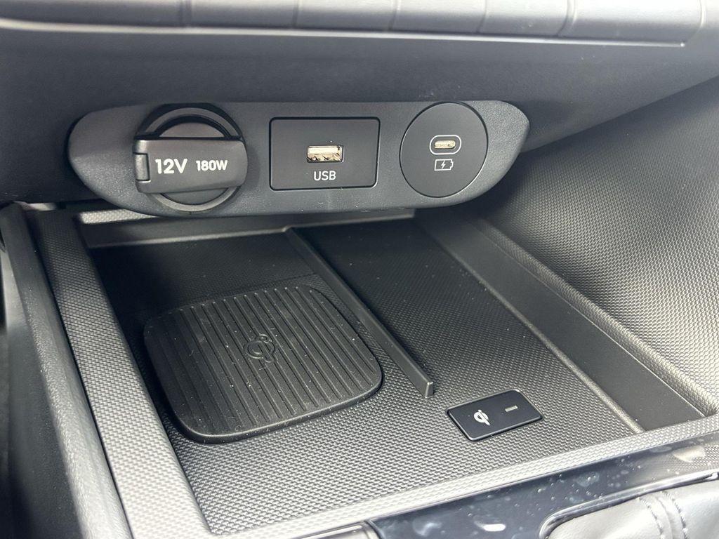 new 2025 Hyundai Elantra car, priced at $24,236