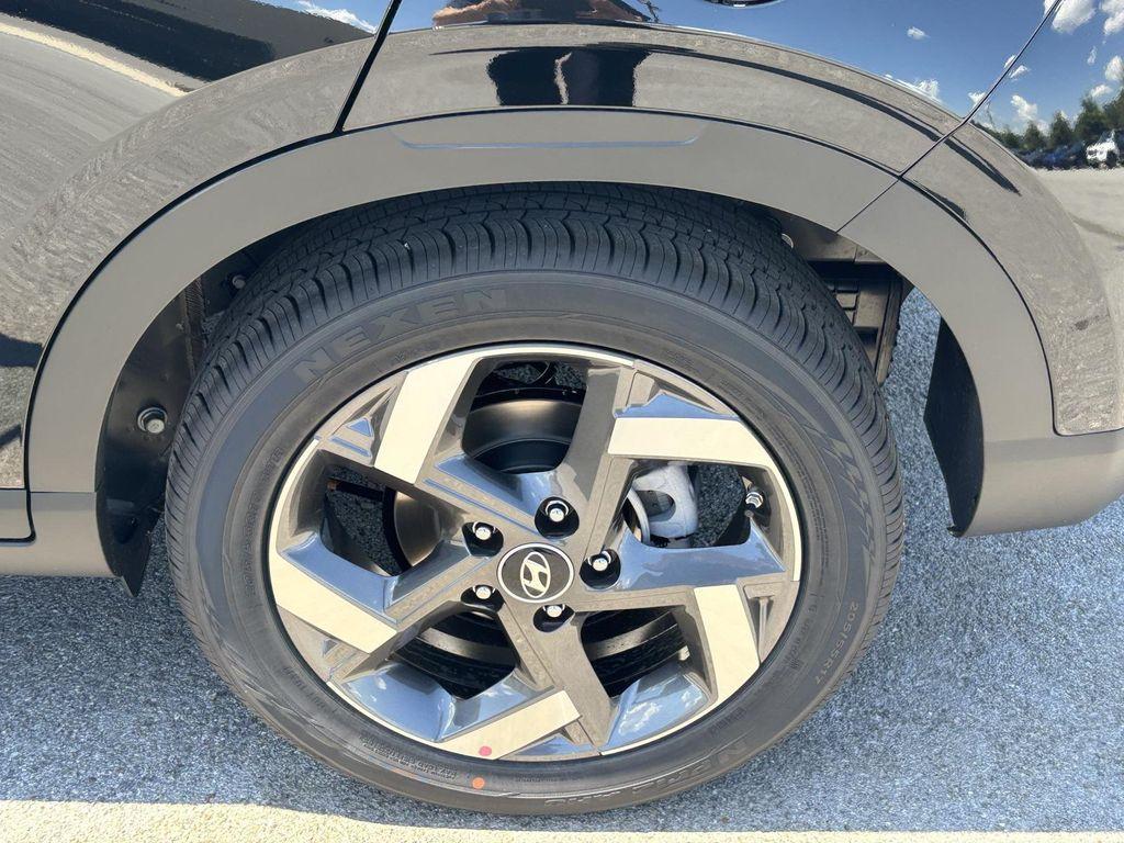 new 2025 Hyundai Venue car, priced at $22,543