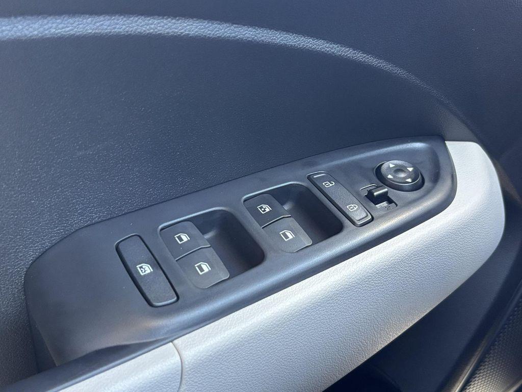 new 2025 Hyundai Venue car, priced at $22,543