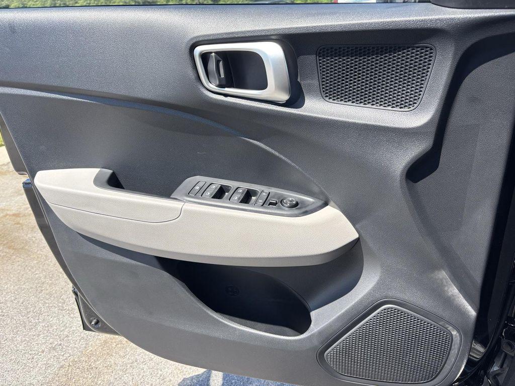new 2025 Hyundai Venue car, priced at $22,543