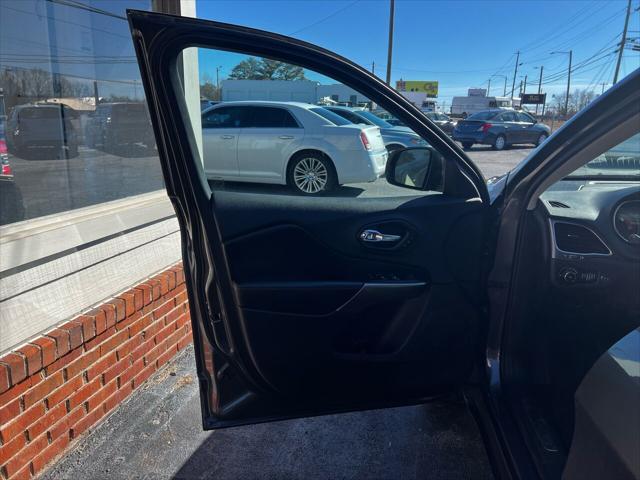 used 2019 Jeep Cherokee car, priced at $13,995