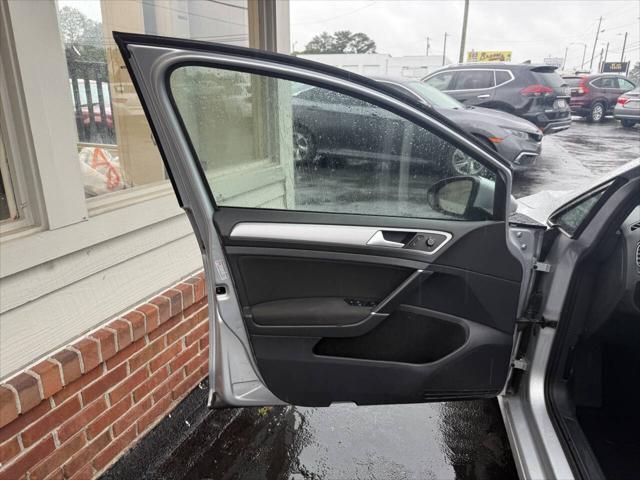 used 2016 Volkswagen e-Golf car, priced at $6,995