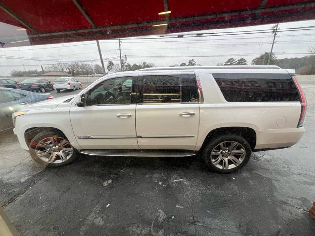 used 2016 Cadillac Escalade ESV car, priced at $20,995