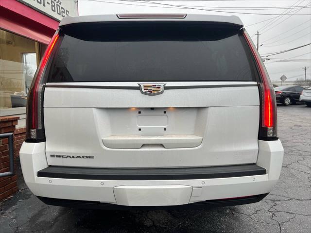 used 2016 Cadillac Escalade ESV car, priced at $20,995