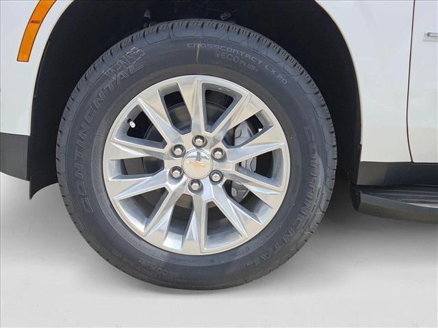 new 2025 Chevrolet Suburban car, priced at $72,694