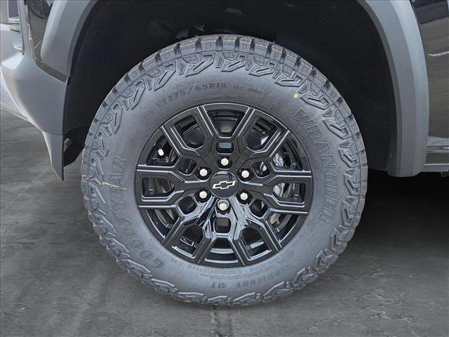new 2025 Chevrolet Colorado car, priced at $44,515